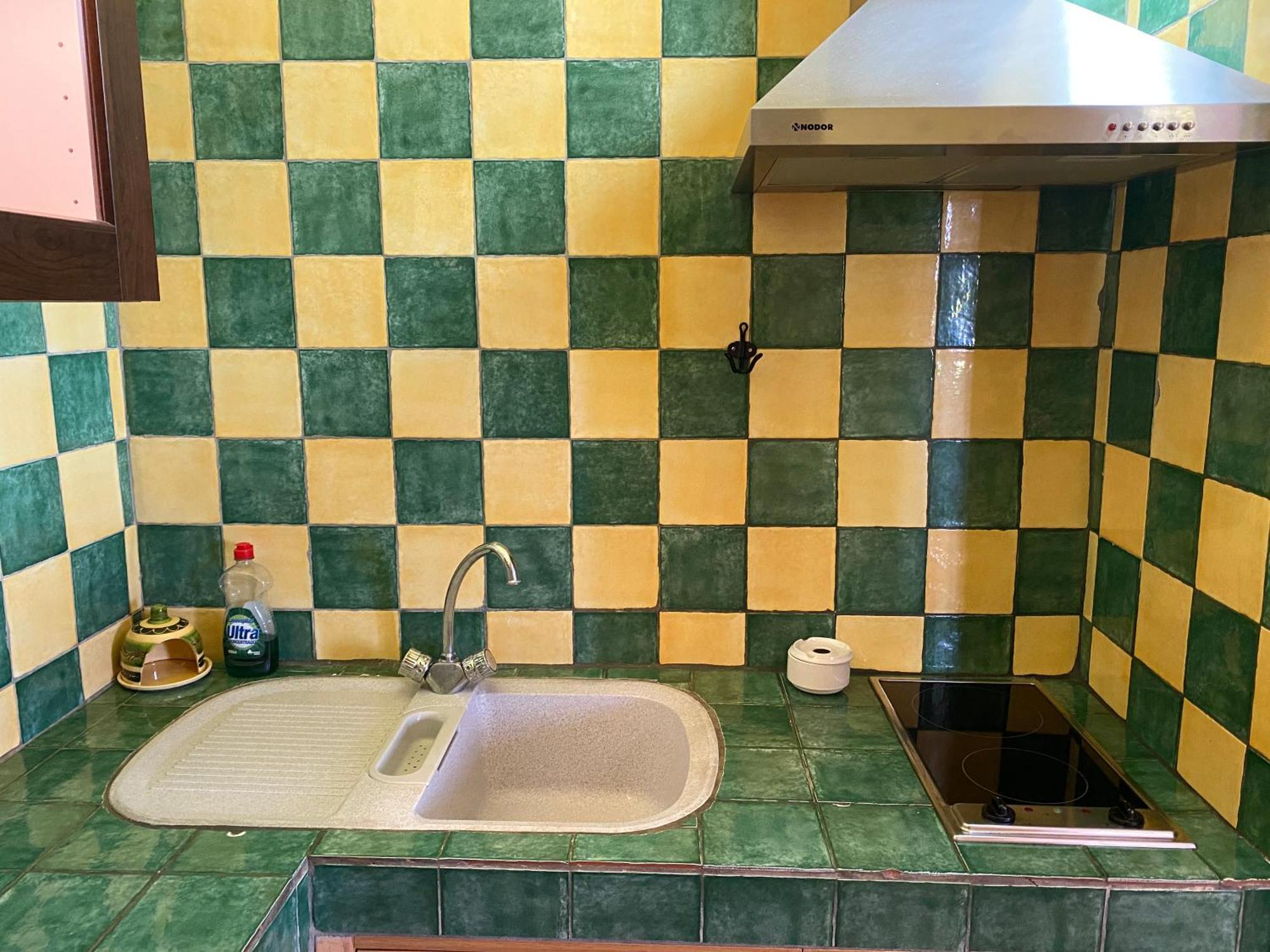 Castle Tower Apartment In Rural Holiday Park 'Bernard' Tolox Zewnętrze zdjęcie