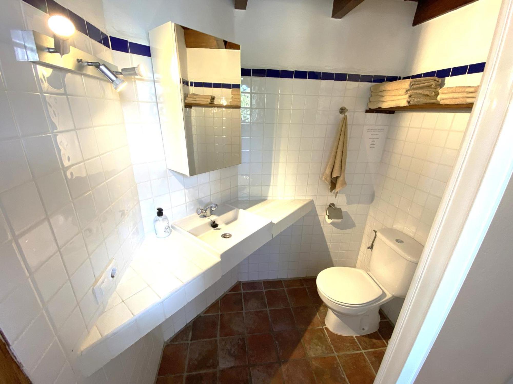 Castle Tower Apartment In Rural Holiday Park 'Bernard' Tolox Zewnętrze zdjęcie