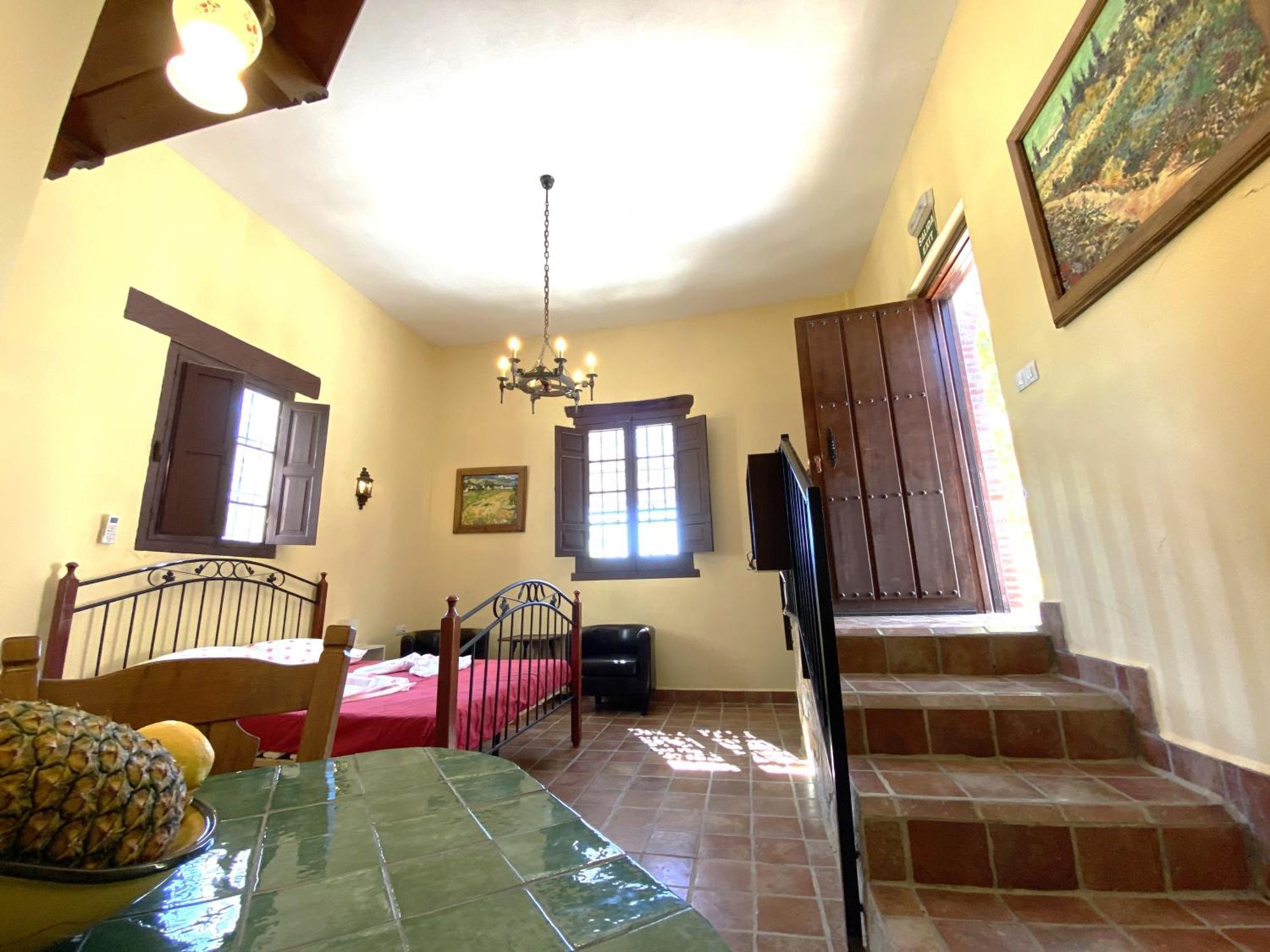 Castle Tower Apartment In Rural Holiday Park 'Bernard' Tolox Zewnętrze zdjęcie