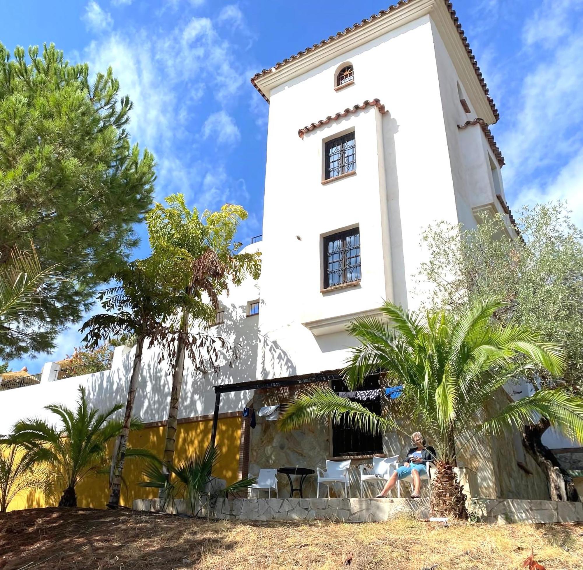 Castle Tower Apartment In Rural Holiday Park 'Bernard' Tolox Zewnętrze zdjęcie