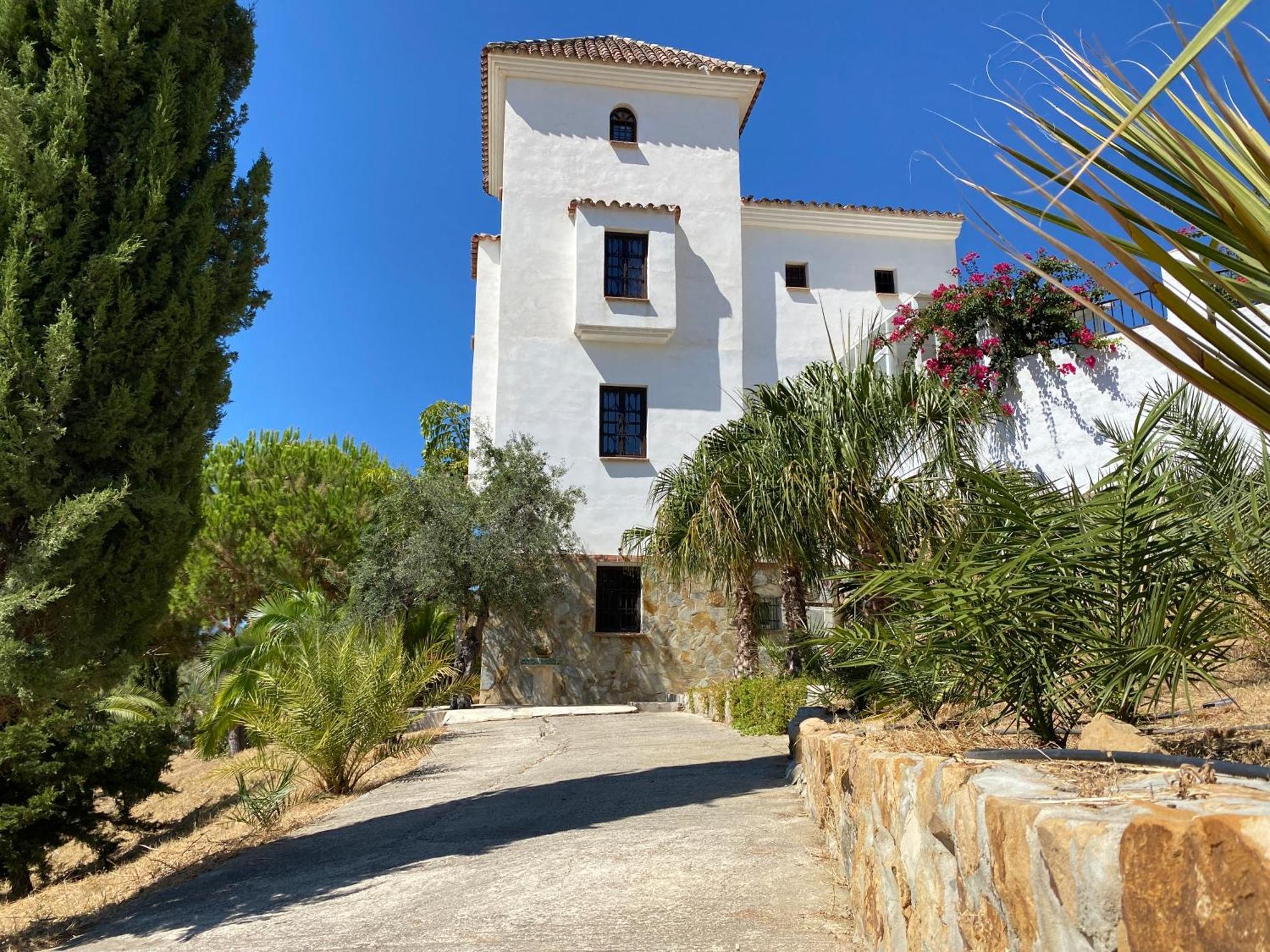 Castle Tower Apartment In Rural Holiday Park 'Bernard' Tolox Zewnętrze zdjęcie
